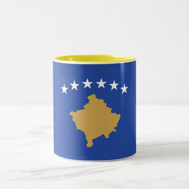 Caneca De Café Em Dois Tons Bandeira do Kosovo (Centro)