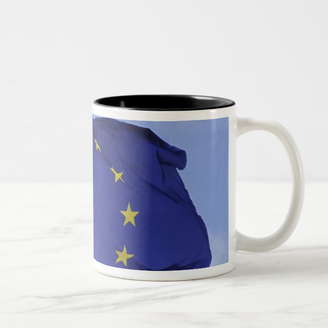 Caneca De Café Em Dois Tons Bandeira Europeia RF) (Direita)
