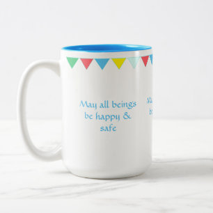 Caneca De Café Em Dois Tons Bandeiras multicoloridas de oração e caligrafia