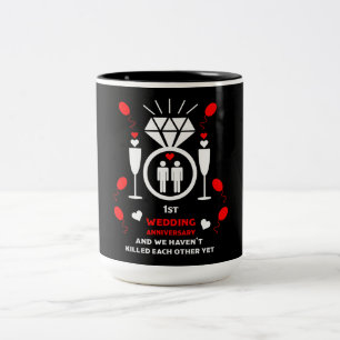 Caneca De Café Em Dois Tons Banner do 1º Aniversário de Casamento gay Men