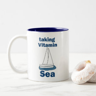 Caneca De Café Em Dois Tons Barco a Vela Vitamina Mar Citação Náutica Divertid