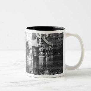 Caneca De Café Em Dois Tons Barco no rio Gera em Erfurt