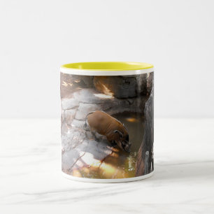 Caneca De Café Em Dois Tons Bebendo de javalis