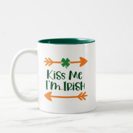 Caneca De Café Em Dois Tons Beije-me Não sou Bebendo de Paddy Engraçado Irland