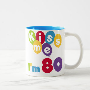 Caneca De Café Em Dois Tons Beije-me que eu sou 80 t-shirt e presentes do