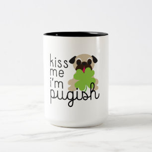 Caneca De Café Em Dois Tons Beije-me que eu sou trevo do Pug do dia de