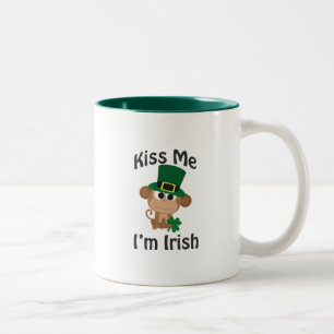 Caneca De Café Em Dois Tons Beije-me, sou irlandês! Macaco