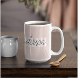 Caneca De Café Em Dois Tons Beleza Rosa Moderna Pastel Personalizada Seu Nome<br><div class="desc">Beleza Rosa Moderna Pastel Personalizada Seu Nome</div>