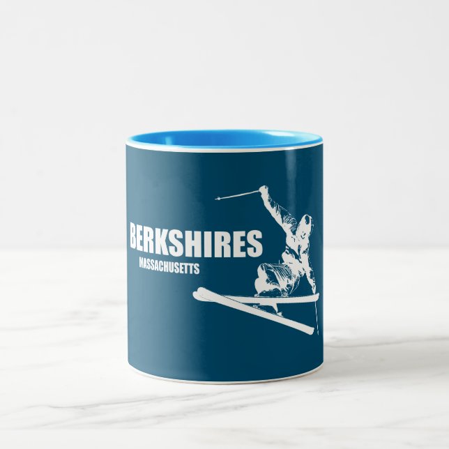 Caneca De Café Em Dois Tons Berkshires Massachusetts Skier (Centro)