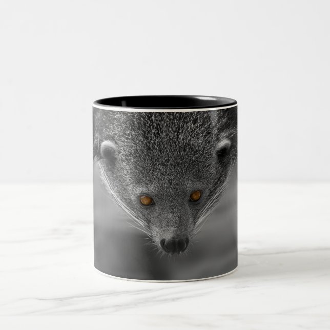 Caneca De Café Em Dois Tons Binturong Olhando Para Você (Centro)