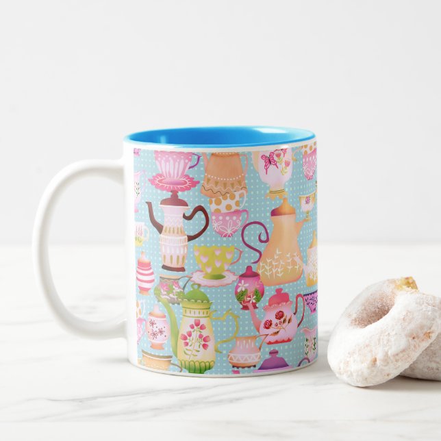 Caneca De Café Em Dois Tons Blocos e Copas Azuis (Com Donut)