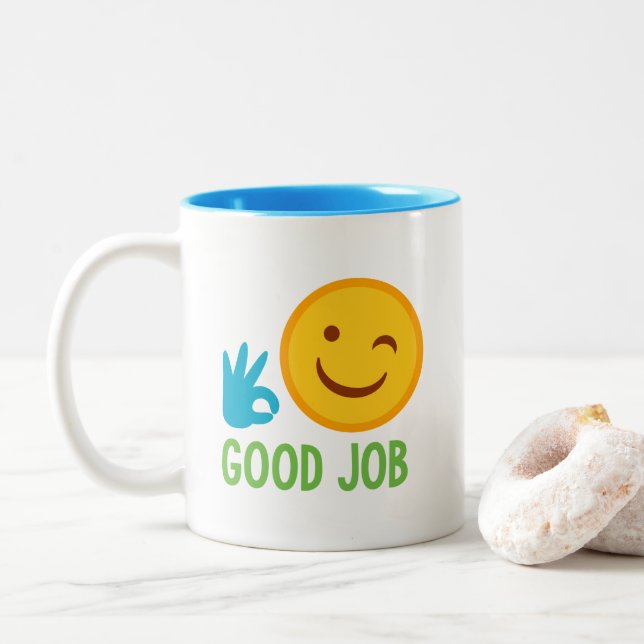 Caneca De Café Em Dois Tons Bom trabalho de Emoji (Com Donut)