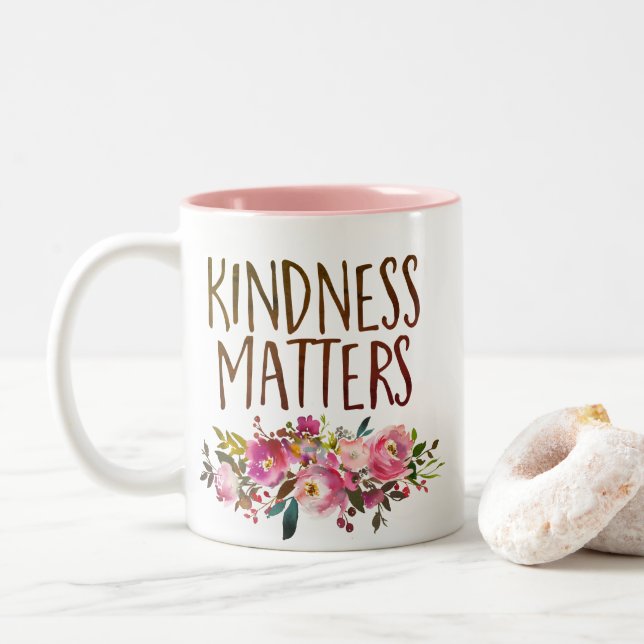 Caneca De Café Em Dois Tons Bondade Importa Chá Floral Púrpura Rosa Boho (Com Donut)