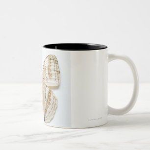 Caneca De Café Em Dois Tons Borboleta de Brown, vista aérea