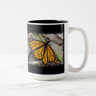 Caneca De Café Em Dois Tons Borboleta Monarca em Preto