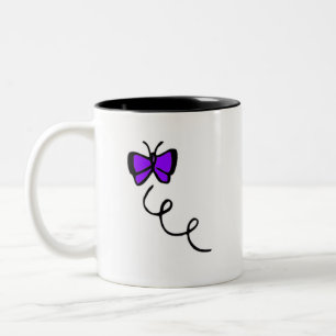 Caneca De Café Em Dois Tons Borboleta roxa violeta bonito