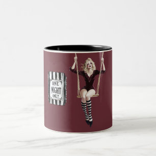 Caneca De Café Em Dois Tons Bordô Preto Branco Circo Balanço Loira Senhora