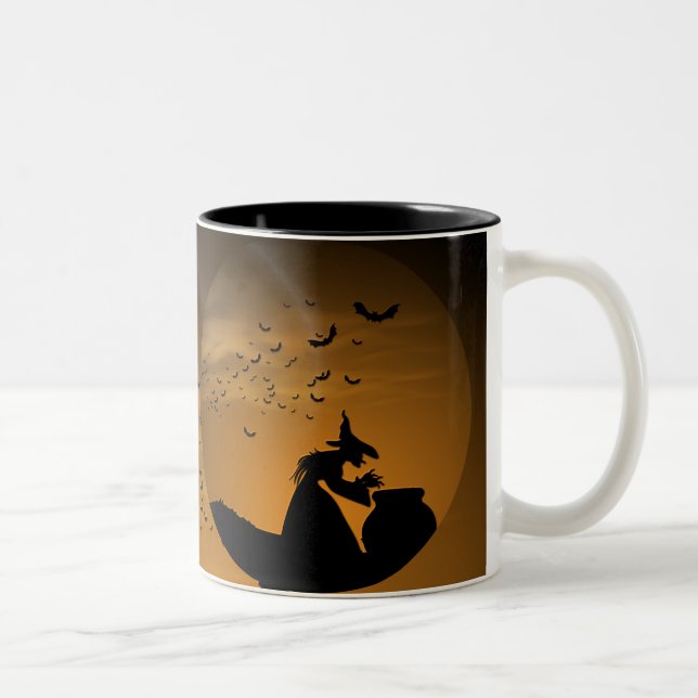 Caneca De Café Em Dois Tons Bruxa de Halloween e Caldeirão com Bats (Direita)