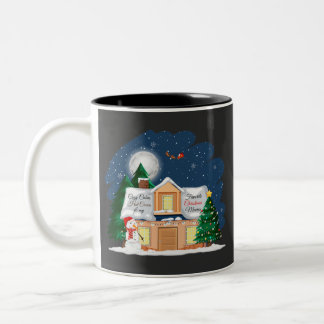Caneca De Café Em Dois Tons Cacau Quente Cozy Cabin e Filmes de Natal Favorito