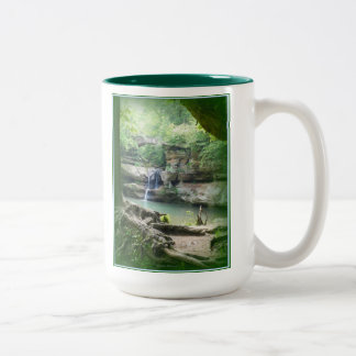 Caneca De Café Em Dois Tons Cachoeira na caverna do ancião