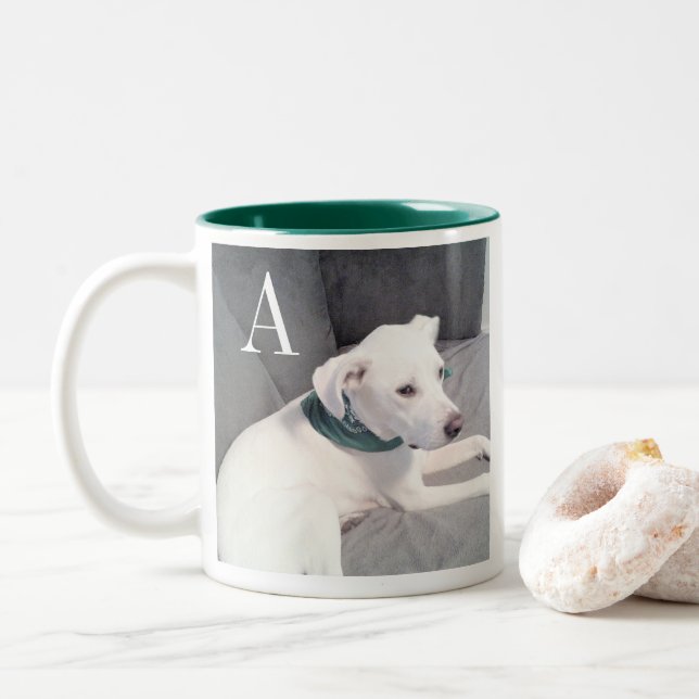 Caneca De Café Em Dois Tons Cachorro Branco Solteiro Verde Inicial (Com Donut)