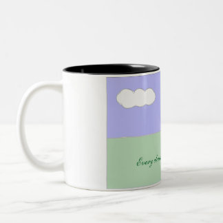 Caneca De Café Em Dois Tons Cada nuvem tem uma fresta de esperança