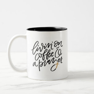 Caneca De Café Em Dois Tons Café e uma oração Handlettered