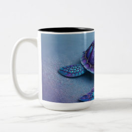 Caneca De Café Em Dois Tons Calm Ocean Turtle Art – Blue & Purple Fantasy Sea