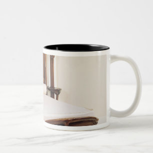 Caneca De Café Em Dois Tons Cama de Nouveau da arte, 1900