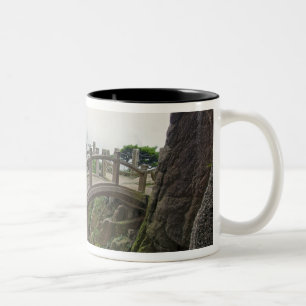Caneca De Café Em Dois Tons Caminho e ponte pequena, Montanha Amarela, 2