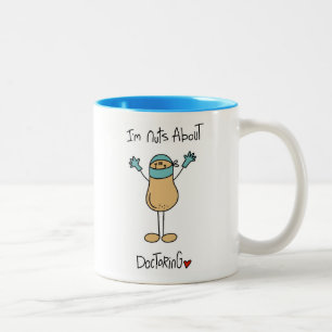 Caneca De Café Em Dois Tons Camisetas e Presentes Loucos por Medicina