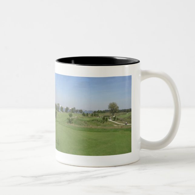 Caneca De Café Em Dois Tons Campo de golfe de RiverWinds (Direita)