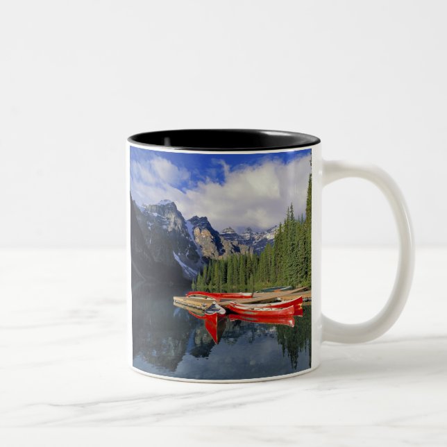 Caneca De Café Em Dois Tons Canadá, Alberta, Lago Moraine. O espelho d'água (Direita)
