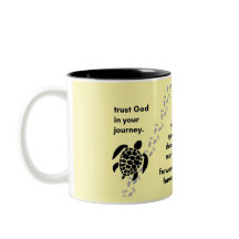 Caneca Confie em Deus em Sua Jornada