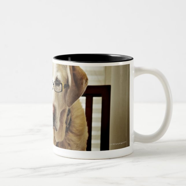 Caneca De Café Em Dois Tons Cão na rotina da manhã (Direita)