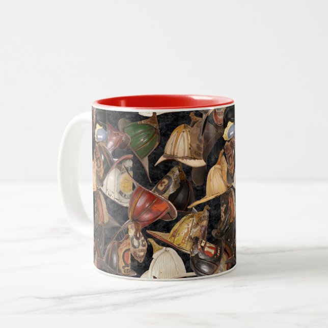 Caneca De Café Em Dois Tons Capacetes de incêndio do século XIX (Frente Esquerda)