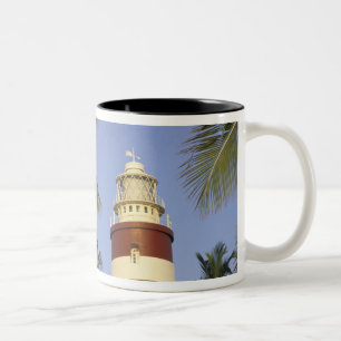 Caneca De Café Em Dois Tons Caribe, Bahamas, Abaco, Elbow Cay. Cidade