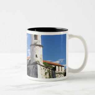Caneca De Café Em Dois Tons Caribe, Cuba, Havana. Havana Velha, Castillo