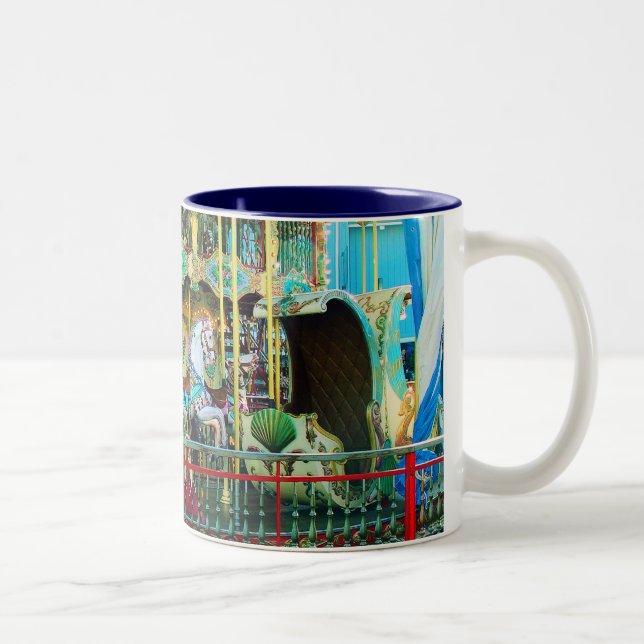 Caneca De Café Em Dois Tons Carousel Mug (Direita)