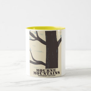 Caneca De Café Em Dois Tons cartaz de viagem montanhas mourne irlanda do norte
