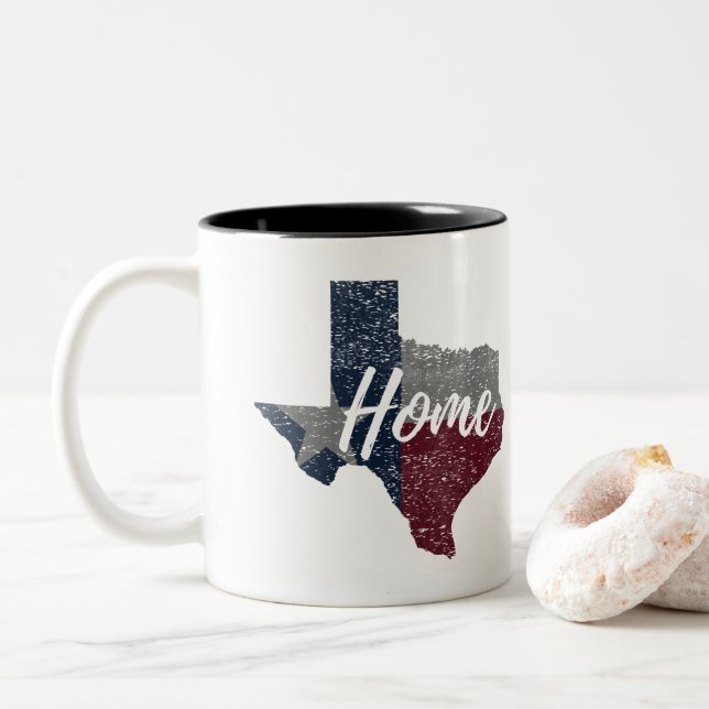 Caneca De Café Em Dois Tons Casa desvanecida afligida da bandeira de Texas (Com Donut)