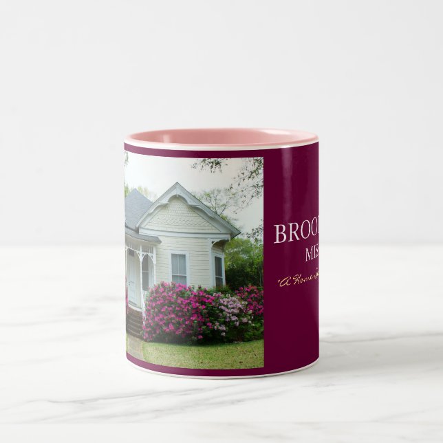 Caneca De Café Em Dois Tons Casa do Victorian em Brookhaven, Mississippi (Centro)
