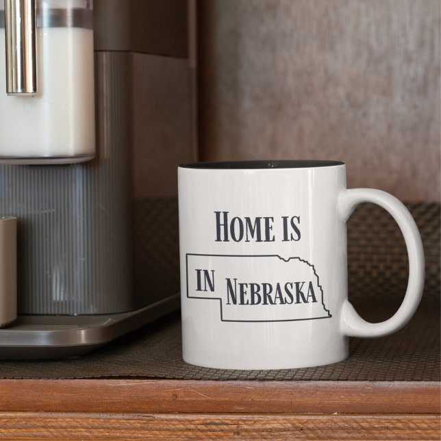 Caneca De Café Em Dois Tons Casa é em Nebraska (Criador carregado)