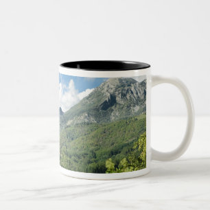 Caneca De Café Em Dois Tons Castelnuovo di Garfagnana, Toscana, Itália - 2