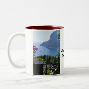 Caneca De Café Em Dois Tons Cenário de Capri