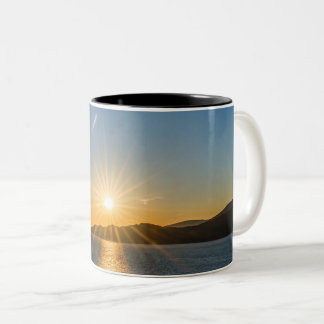 Caneca De Café Em Dois Tons Cenário Esplêndido