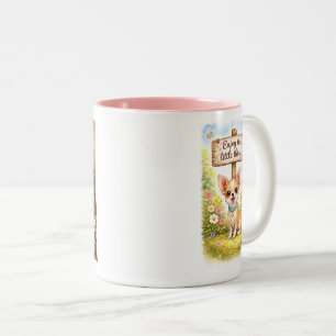 Caneca De Café Em Dois Tons Chihuahua Desfrute das pequenas coisas.