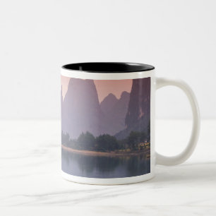 Caneca De Café Em Dois Tons China, Rio Li. Pescador solitário de corormão.