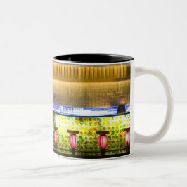 Caneca De Café Em Dois Tons China, Xangai. Bar no distrito de bares Xin Tian D