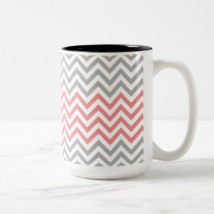 Caneca De Café Em Dois Tons Cinza, White e Coral Chevron